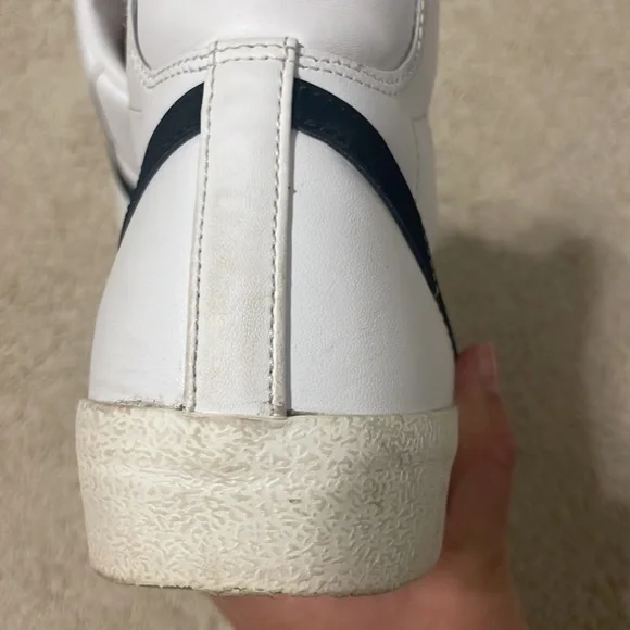 ‼️SOLD‼️ Nike high top blazers women’s size 9.5 - Picture 7 of 13